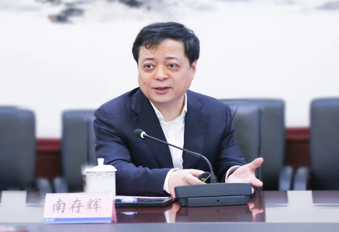浙江省委常委朱国贤:工业互联网时代是正泰大显身手的时候