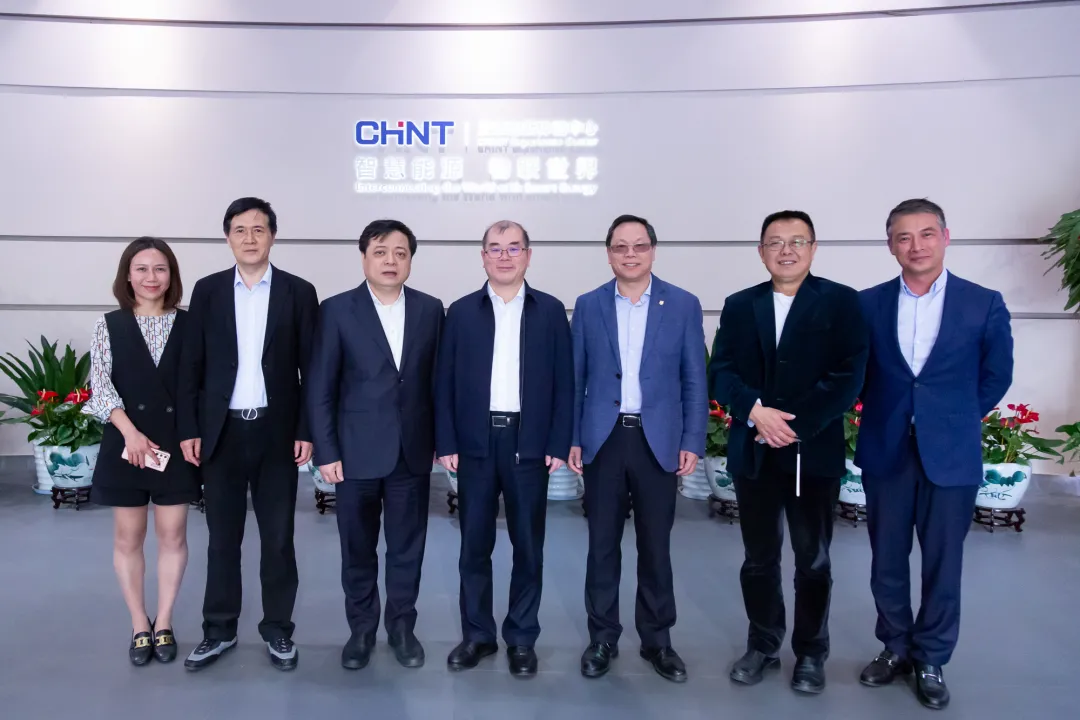 浙江省委常委朱国贤:工业互联网时代是正泰大显身手的时候